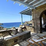 Βίλα Tinos Traditional Sea Side *