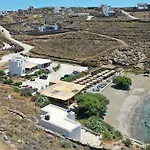Tinos Traditional Sea Side Βίλα *