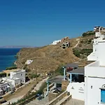 Βίλα Tinos Traditional Sea Side Άγιος Ρομανός